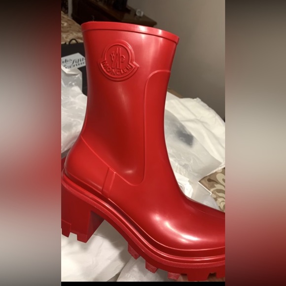 Moncler shoes size 7 color red for sale for at least $157 with a receipt price - Picture 3 of 4